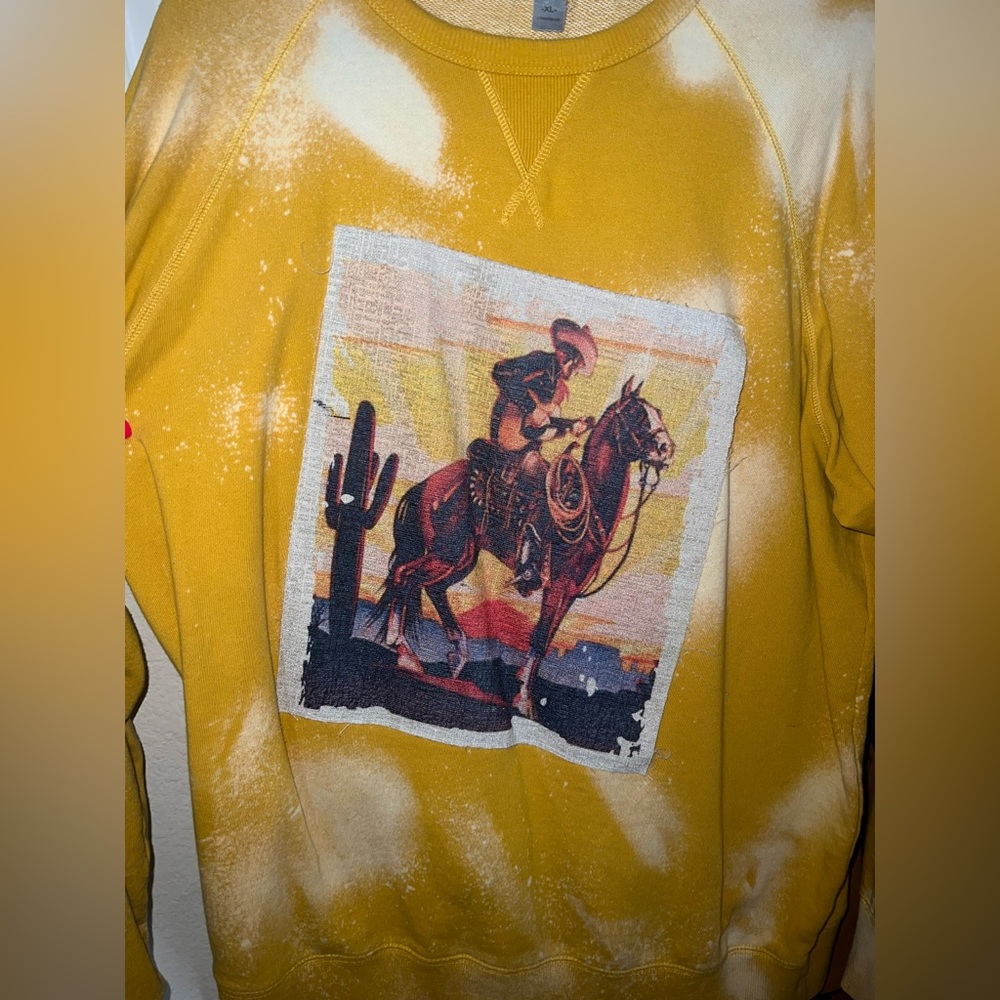 Yellow bleach cowboy sweatshirt crew neck
